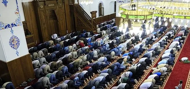 Bu sene teravih namazı camilerde kılınacak mı? Diyanet'ten son dakika teravih namazı açıklaması
