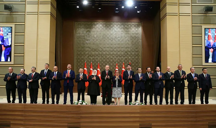 Kabinede Hazine ve Maliye Bakanlığı görevine getirilen Berat Albayrak’ın ilk uluslararası mesaisi