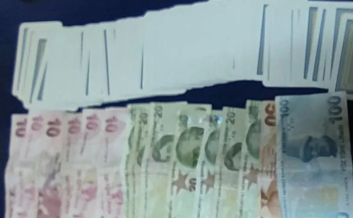 İstanbul’da kumar oynayan 27 kişiye toplam 72 bin lira para cezası - 1