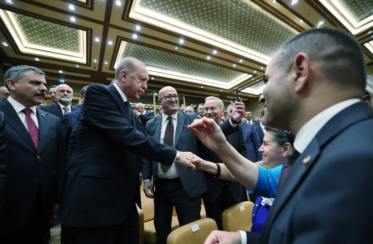 baskan-erdogandan-turkiyeye-yonelik-oyunlara-karsi-net-mesaj-boyun-egmek-yok-1792412581169.jpeg Başkan Erdoğan'dan Türkiye'ye yönelik oyunlara karşı net mesaj: "Boyun eğmek yok" - 3