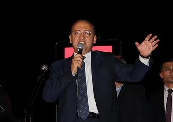 Akdoğan’dan darbeci askerlere ‘zombi’ benzetmesi