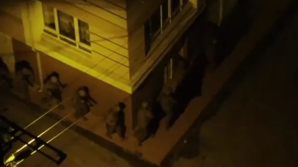 bahis-cetelerine-sibergoz-operasyonu-icisleri-bakani-ali-yerlikaya-duyurdu-1699420819864.jpeg Bahis çetelerine Sibergöz Operasyonu! İçişleri Bakanı Ali Yerlikaya duyurdu - 2