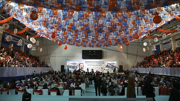 Başbakan Yıldırım: Dağ gibi sorunları dağ gibi hizmetlere dönüştürdük - 1