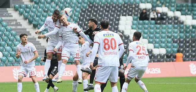 Sivasspor Kocaelispor’u rahat geçti