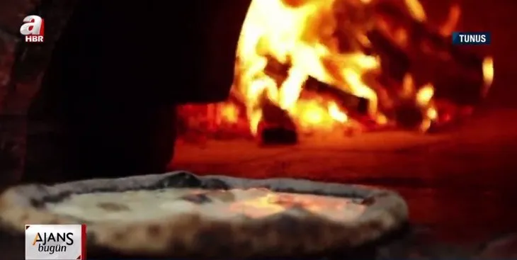 Bu pizza el yakıyor! Fiyatı dudak uçuklattı! İşte 24 ayar altınla süslenen Afrika’nın en pahalı pizzası