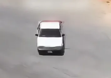 Trafiği kapatıp drift atan sürücülere 52 bin lira ceza