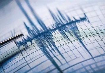 Tacikistan'da 5,5 büyüklüğünde deprem!