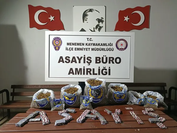 İzmir’de torbacı operasyonu: 2 gözaltı! Polis kapıya dayanınca uyuşturucuları ve paraları 6. kattan aşağıya attılar