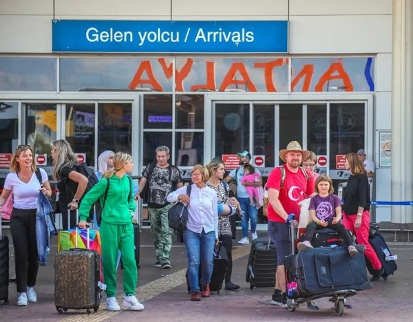 Turizm başkenti Antalya’da turist sayısında rekor artış! En çok ziyaretçi o ülkeden