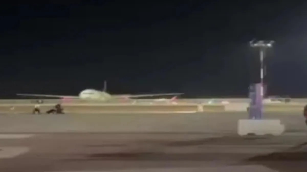 Havada duman alarmı! Yolcu uçağı geri döndü