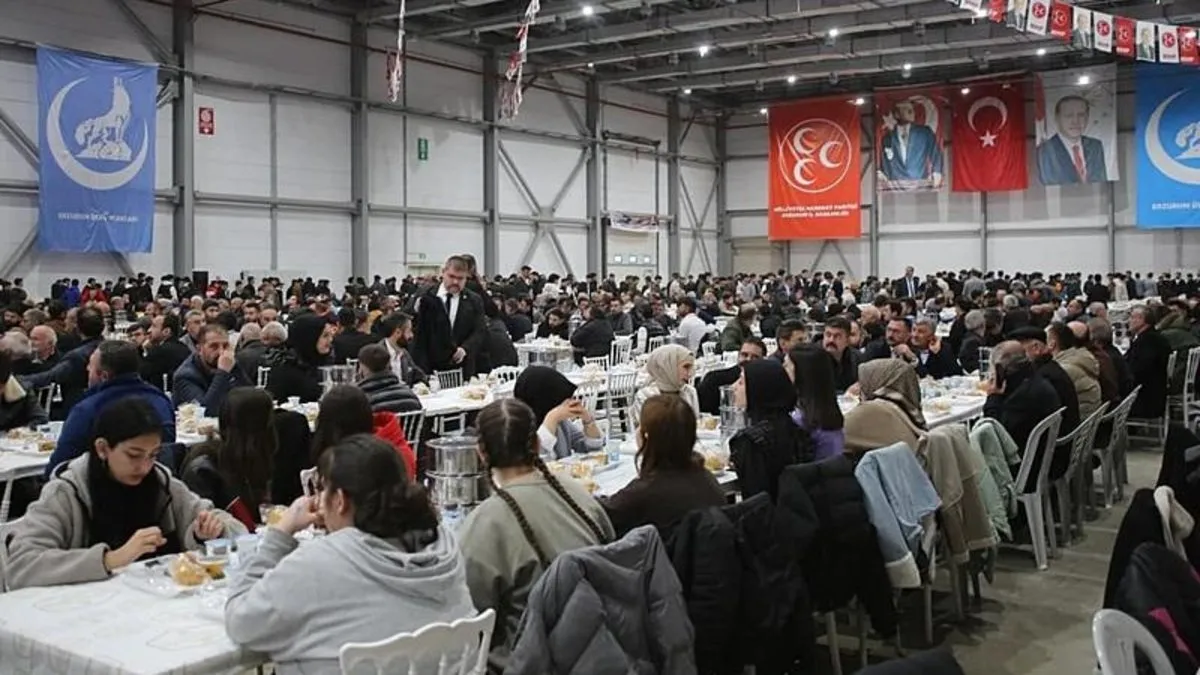 MHP nin geleneksel iftar programına 4 bin kişi katıldı