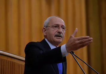 CHP'nin iftira atarak kovduğu işçiler haklarının peşinde