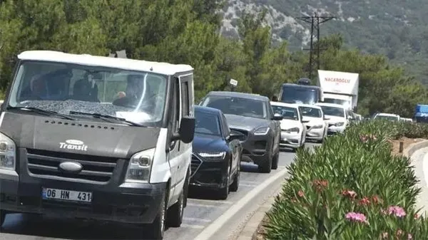 Kurban Bayramı trafiği başladı Ankara yönü durma noktasına geldi! İşte karayollarında son durum - 7