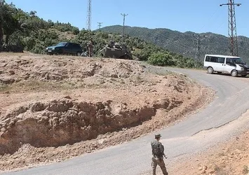 Beytüşşebap'ta PKK'dan bombalı tuzak : 2 korucu şehit, 1 yaralı