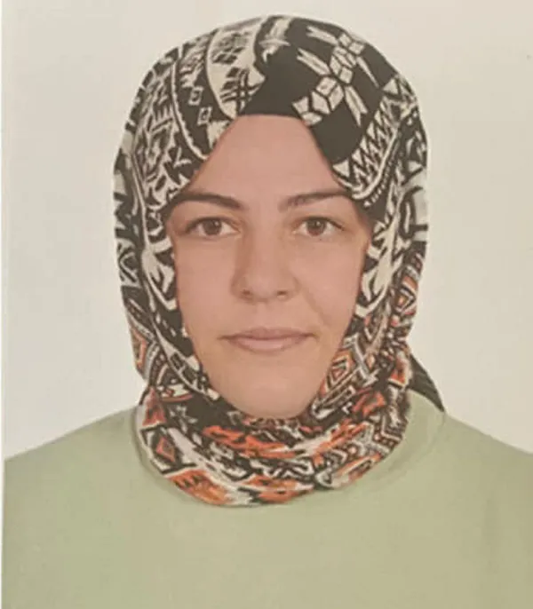 istanbulda-esini-sokak-ortasinda-defalarca-bicakladi-cani-es-hakim-karsisinda-1668156633687.jpg İstanbul’da eşini sokak ortasında defalarca bıçakladı! Cani eş hakim karşısında - 4