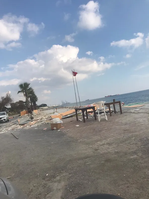 Ekrem İmamoğlu'nun akraba kıyağına son verildi! Kaçak yapı yıkıldı - 2