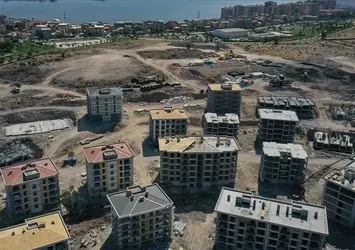 İzmir Valiliğinden depremzedeler hakkında açıklama: Hiçbir vatandaşımızın hak kaybı olmayacak