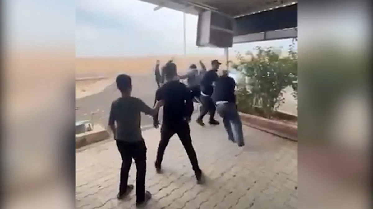 Yedieminde tekmeli sopalı yüksek ücret kavgası! O anlar kamerada