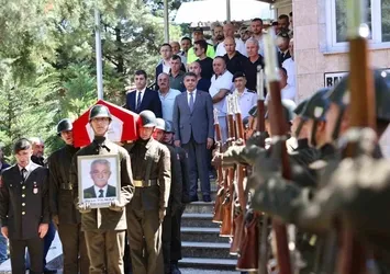 Kıbrıs gazisi son yolculuğuna uğurlandı