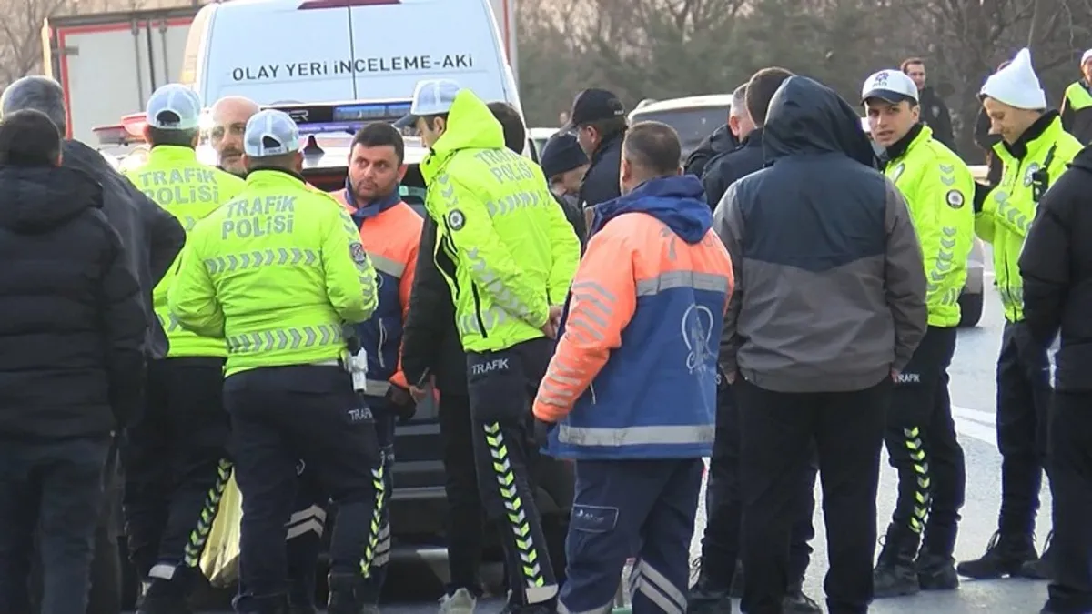 Aracından inen kişiye önce otomobil sonra cip çarptı: 1 ölü