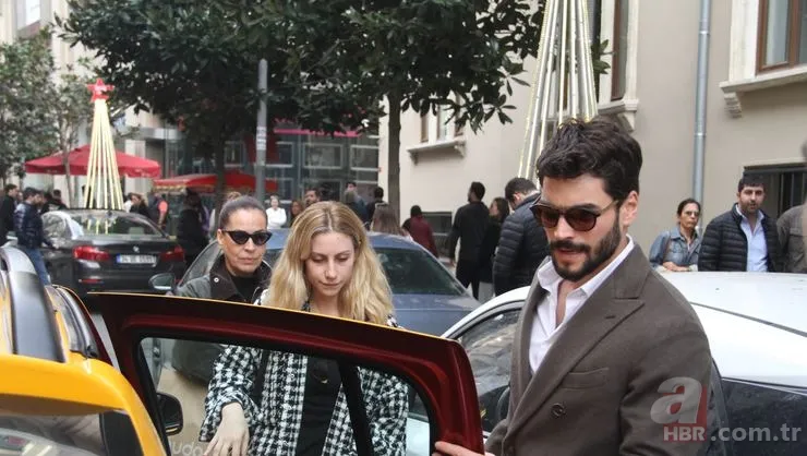 Hercai dizisinin Reyyan'ı Ebru Şahin'in güzelliğini kimden aldığı belli oldu! İşte ünlü oyuncunun çok merak edilen annesi... 5