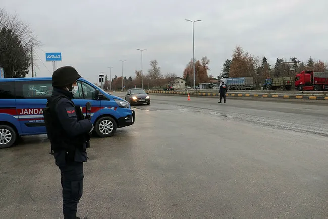 Kastamonu'da koronavirüs tedbirlerinden sonra vaka sayısında yüzde 70 düşüş yaşandı - 1