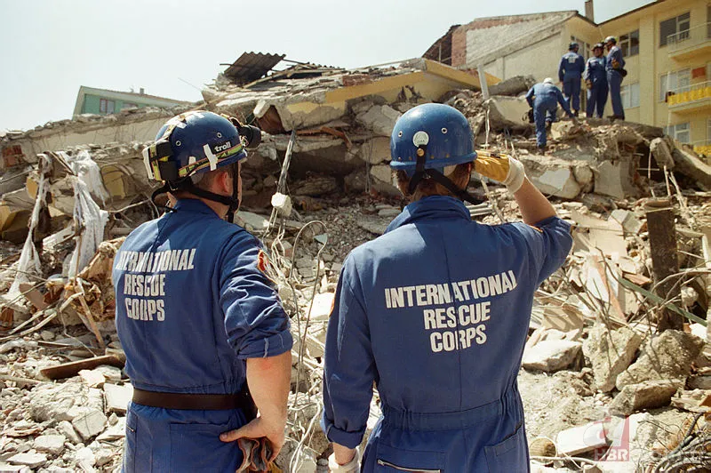 Düzce'de 22 yıl sonra korkutan deprem! 12 Kasım Düzce depreminde kaç kişi öldü, kaç şiddetinde oldu? 10