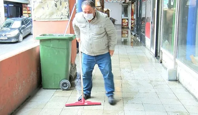 15 Temmuz Demokrasi Otogarı'nı su bastı! Esnaf İBB'ye tepki gösterdi - 1