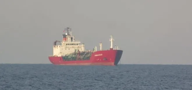 Marmara Denizi Sivriada açıklarında bir tanker ile kuru yük gemisi çarpıştı