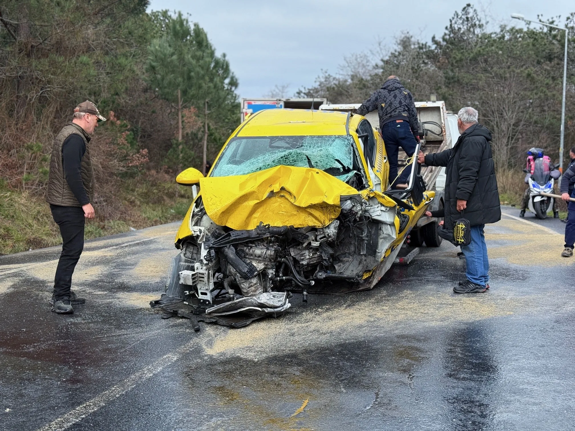 Sarıyer'de korkunç kaza! 4 araç birbirine girdi: Ölü ve yaralılar var