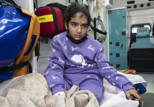 Türkiye’den Gazze’ye yardım eli! Yaralı 3 çocuk Ankara’da: Sağlık Bakanı Fahrettin Koca karşıladı