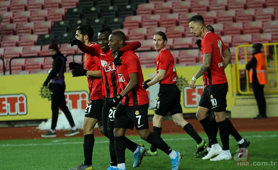 Galatasaray 3. bombayı patlatıyor! 20