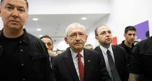 Kılıçdaroğlu istifa etmedi CHP’liler kazan kaldırdı