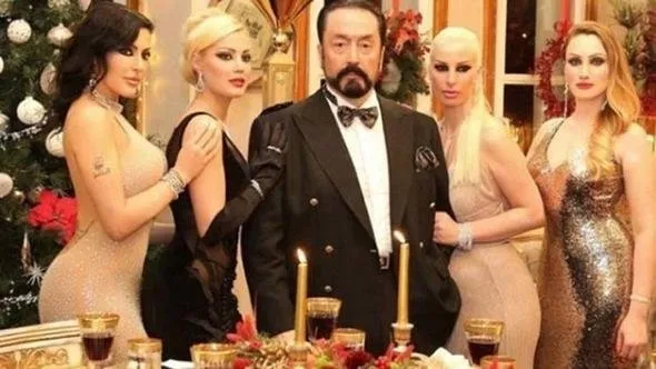 Adnan Oktar davasında 'turnike sistemi' itirafı! Tutuksuz sanık mahkemede iğrenç detayları anlattı