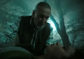Sosyal medyaya "Yalnız Kurt" damgası! Kısa sürede Türkiye gündeminde ilk sıraya oturdu! ATV'nin dizisi milyonları ekrana kilitledi