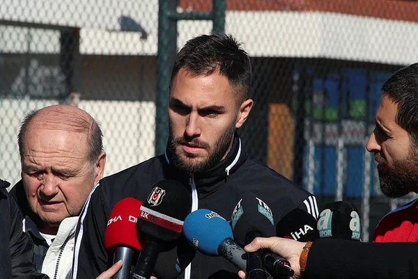 Beşiktaş'tan eski futbolcusu Victor Ruiz'e ödeme açıklaması - 1