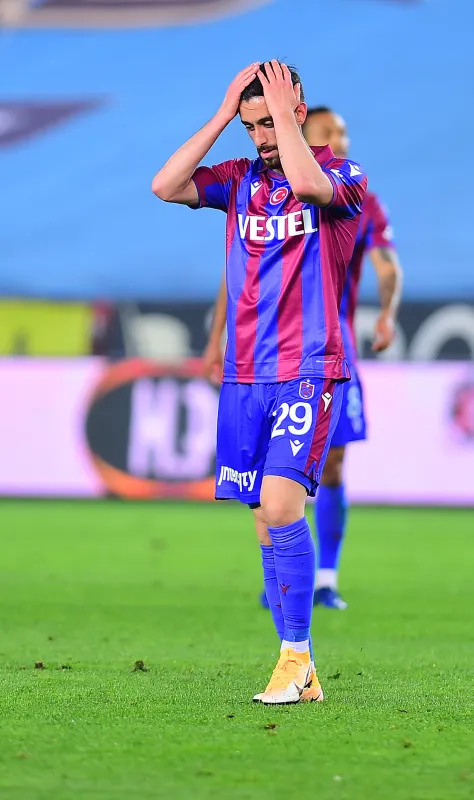 Trabzonspor’da ayrılık: Milli yıldızın sözleşmesi feshedildi