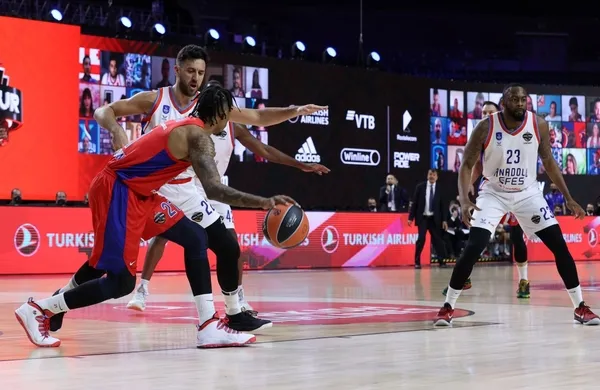 THY Avrupa Ligi Dörtlü Final ilk maçında Anadolu Efes yükseldi - 9