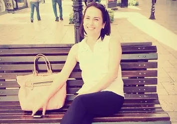 Mine Koraş Cumhurbaşkanı’na hakaretten gözaltına alındı
