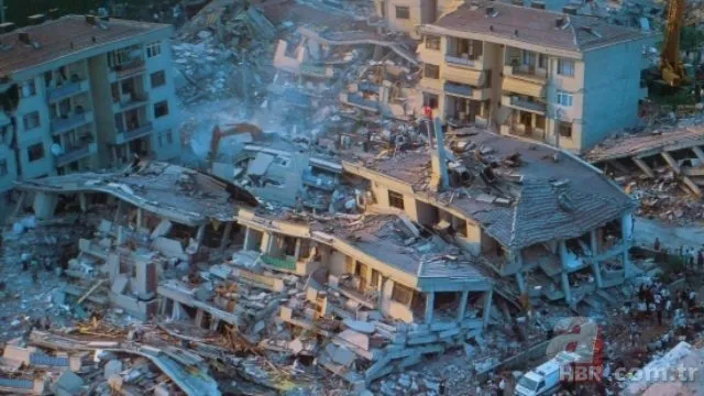 Deprem profesöründen korkutan İzmir açıklaması