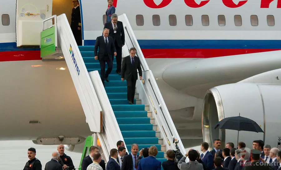 Vladimir Putin Cumhurbaşkanlığı Külliyesi'nde 15