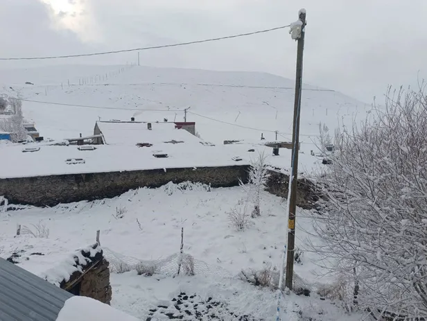 yarin-okul-var-mi-yok-mu-18-aralik-pazartesi-2023-okullar-tatil-mi-son-durum-ne-valilik-meb-aciklamalari-1702793108042.jpg Yarın okul var mı, yok mu? 18 Aralık Pazartesi 2023 okullar tatil mi, son durum ne? Valilik, MEB açıklamaları... - 4