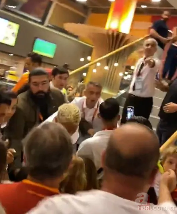 Mauro Icardi'nin görüntüsü olay oldu! Taraftara kafa mı attı? 2