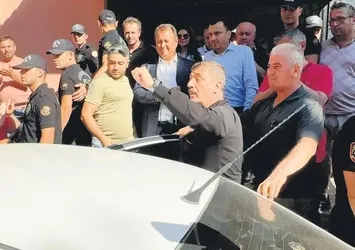 CHP'li Kula Belediyesi Başkanı Hikmet Dönmez'in darp ettiği mağdur dehşet anlarını anlattı: Kameraları kapatın öldüresiye dövün