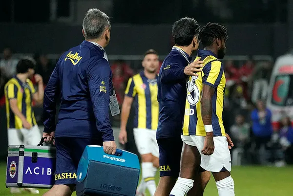 Derbi öncesi Fenerbahçe'de korkutan tablo! Sağlam stoper kalmadı! Sakatlar kervanı - 4