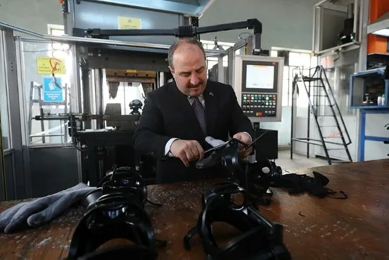 Sanayi ve Teknoloji Bakanı Mustafa Varank açıkladı: MKEK maske üretebilir