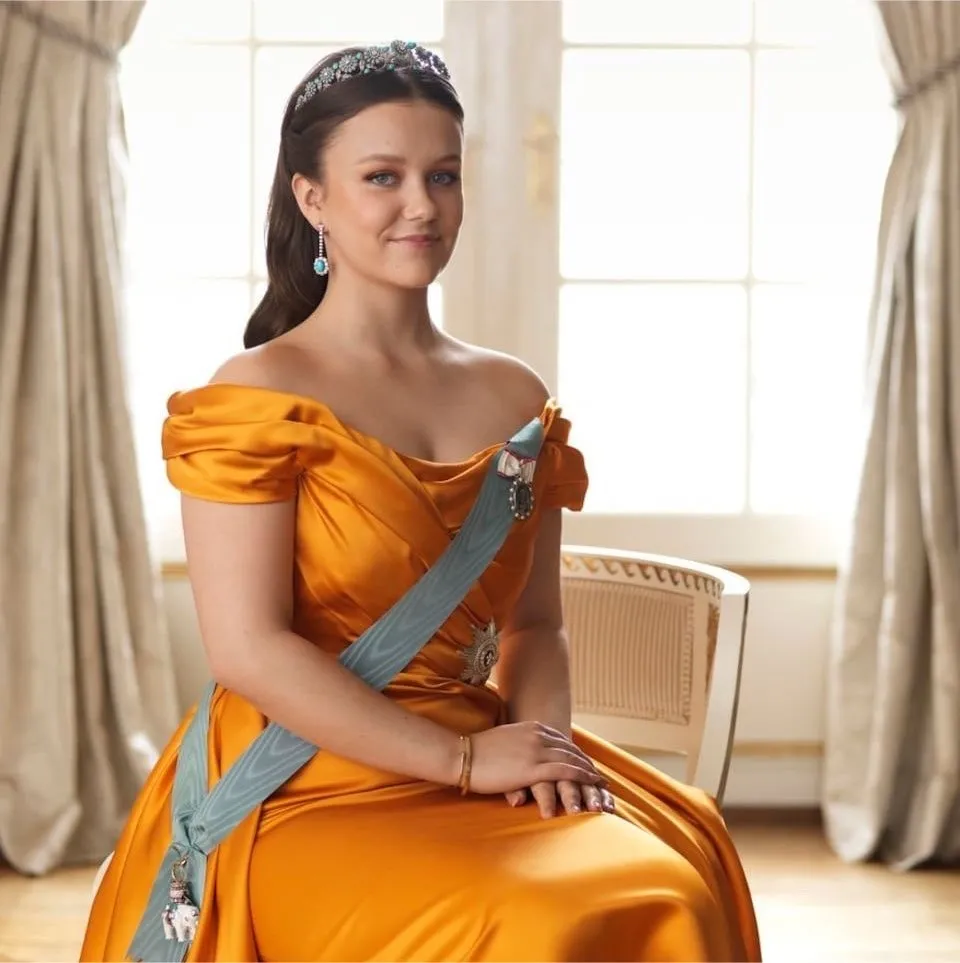 danimarka-prensesi-isabella-zorunlu-askerlik-gorevine-basladi-1785933101332.jpg Danimarka prensesi Isabella zorunlu askerlik görevine başladı - 2