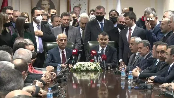 Son dakika: Tarım Bakanlığında devir teslim | Vahit Kirişçi görevi Bekir Pakdemirli’den devraldı