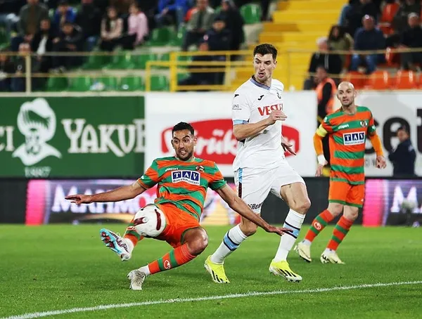 Fırtına farklı mağlup! Alanyaspor evinde ağırladığı Trabzonspor’u mağlup etti | İşte maçta yaşananlar...