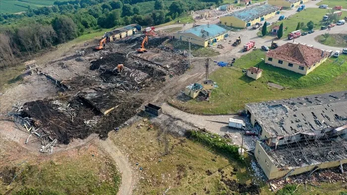 sakaryada-havai-fisek-fabrikasindaki-patlama-davasinda-son-dakika-karari-1646060064977.jpg Sakarya'da havai fişek fabrikasındaki patlama davasında SON DAKİKA kararı - 1